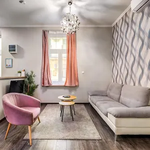  Apartamento Akácfa 13 Center 2 Bedroom Hungría